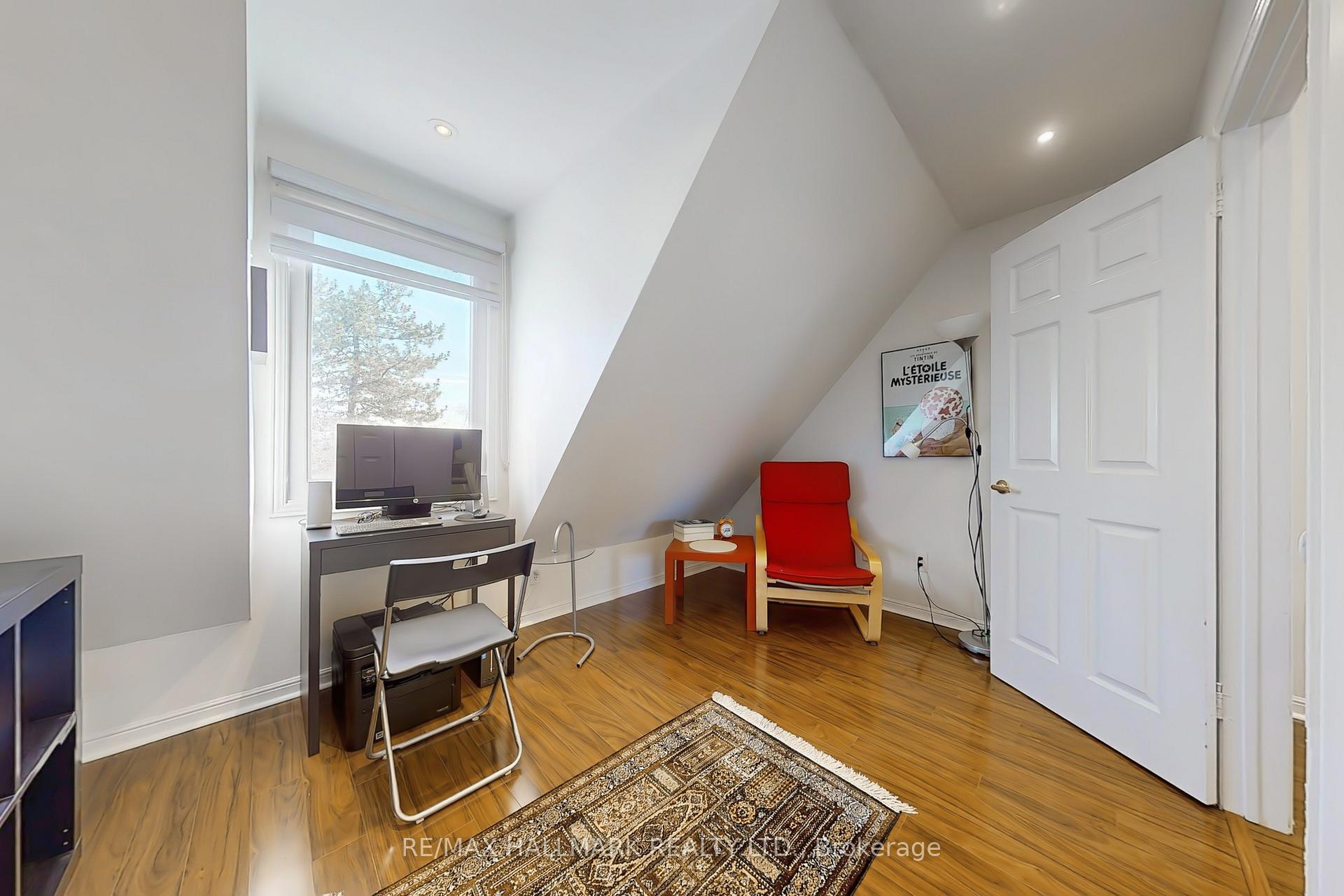 Photo 28 of 38 Torbrick Road, Toronto, Greenwood-Coxwell — HOMEH