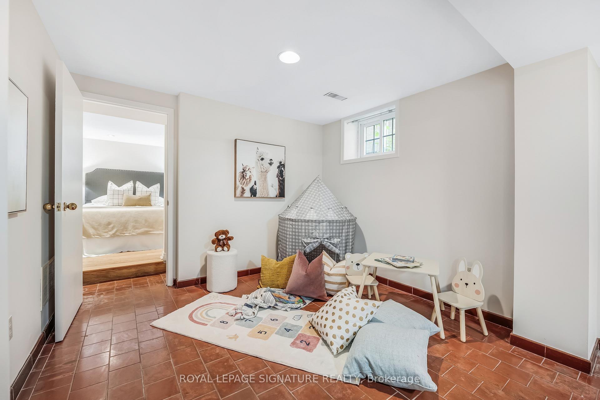 Photo 8 of 15 Ashall Boulevard, Toronto, O'Connor-Parkview — HOMEH
