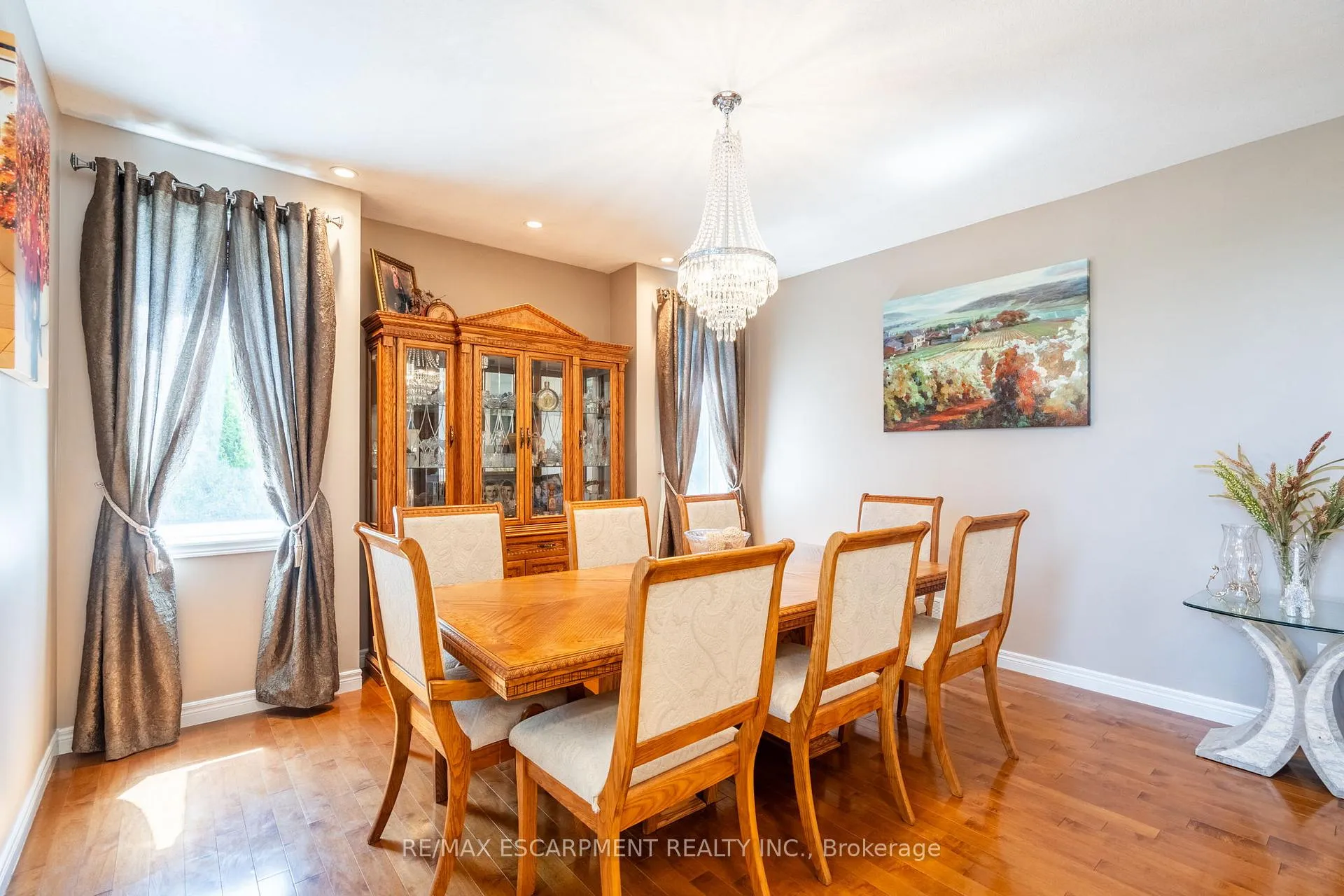 Photo 6 of 24 Edgecroft Crescent, Hamilton, Stoney Creek Mountain — HOMEH