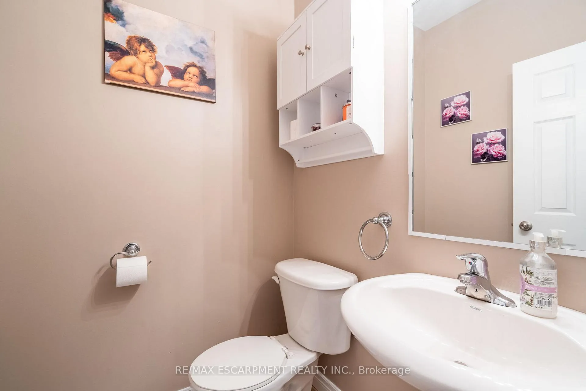 Photo 9 of 24 Edgecroft Crescent, Hamilton, Stoney Creek Mountain — HOMEH