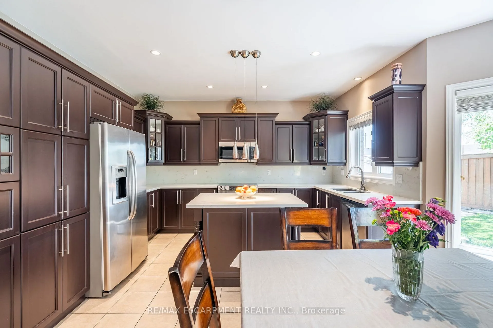 Photo 14 of 24 Edgecroft Crescent, Hamilton, Stoney Creek Mountain — HOMEH