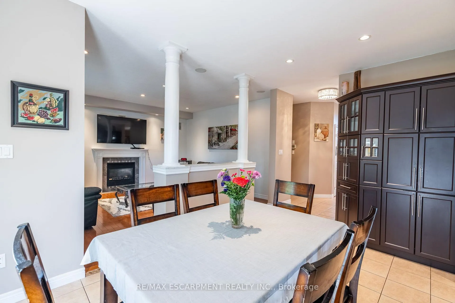 Photo 19 of 24 Edgecroft Crescent, Hamilton, Stoney Creek Mountain — HOMEH