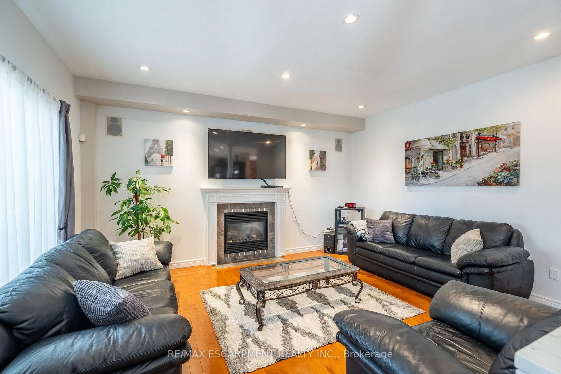 Photo 20 of 24 Edgecroft Crescent, Hamilton, Stoney Creek Mountain — HOMEH