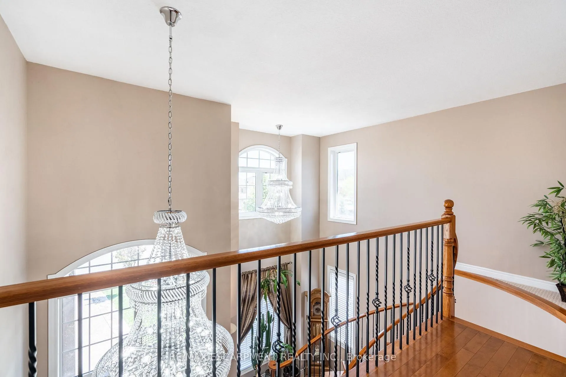 Photo 23 of 24 Edgecroft Crescent, Hamilton, Stoney Creek Mountain — HOMEH