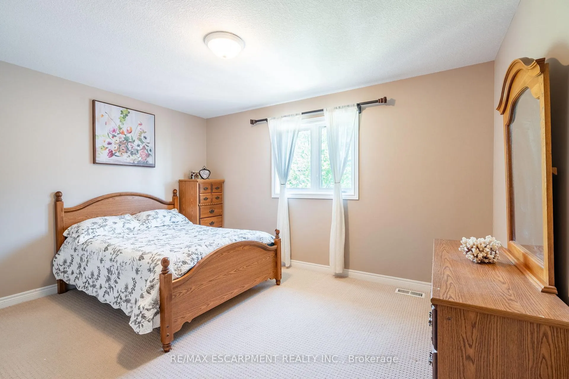 Photo 24 of 24 Edgecroft Crescent, Hamilton, Stoney Creek Mountain — HOMEH
