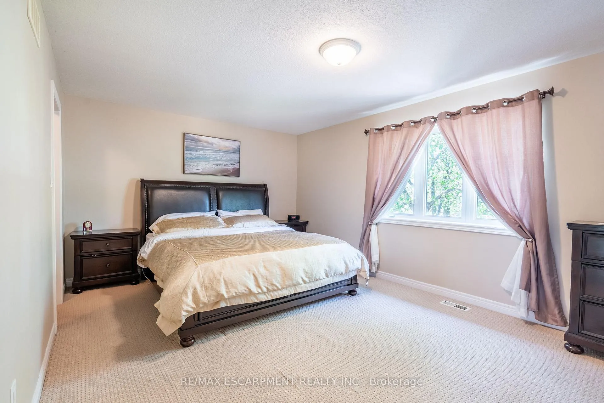 Photo 26 of 24 Edgecroft Crescent, Hamilton, Stoney Creek Mountain — HOMEH
