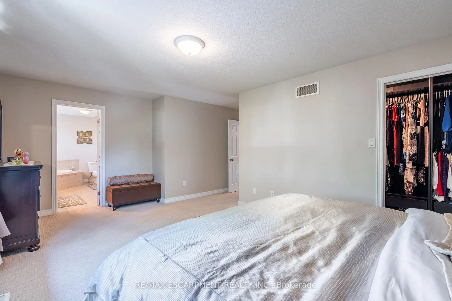 Photo 28 of 24 Edgecroft Crescent, Hamilton, Stoney Creek Mountain — HOMEH