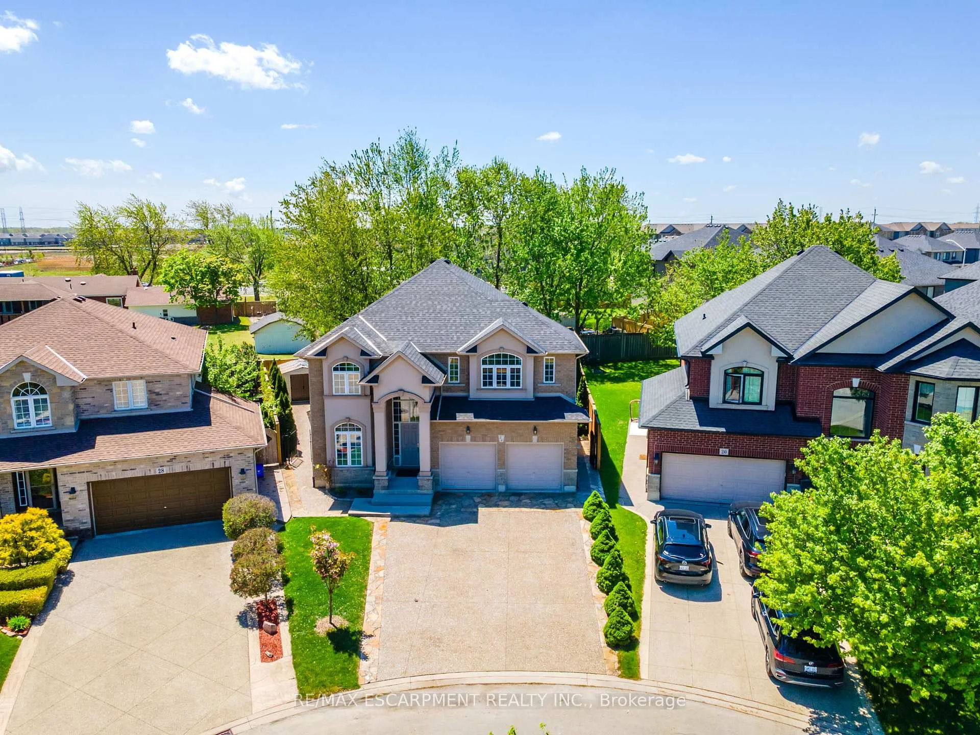Photo 40 of 24 Edgecroft Crescent, Hamilton, Stoney Creek Mountain — HOMEH