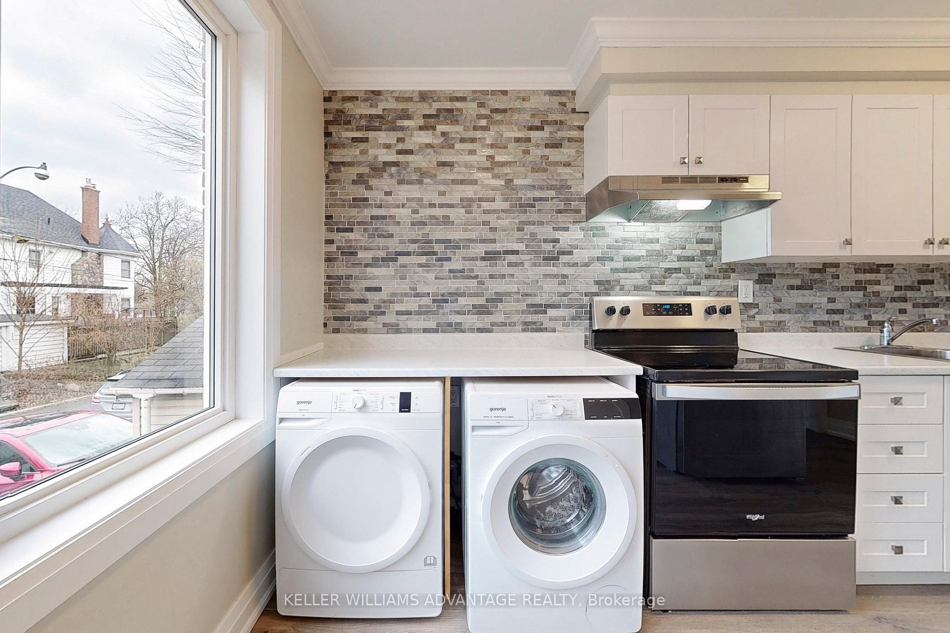 Photo 10 of 208 Wheeler Avenue, Toronto, The Beaches — HOMEH