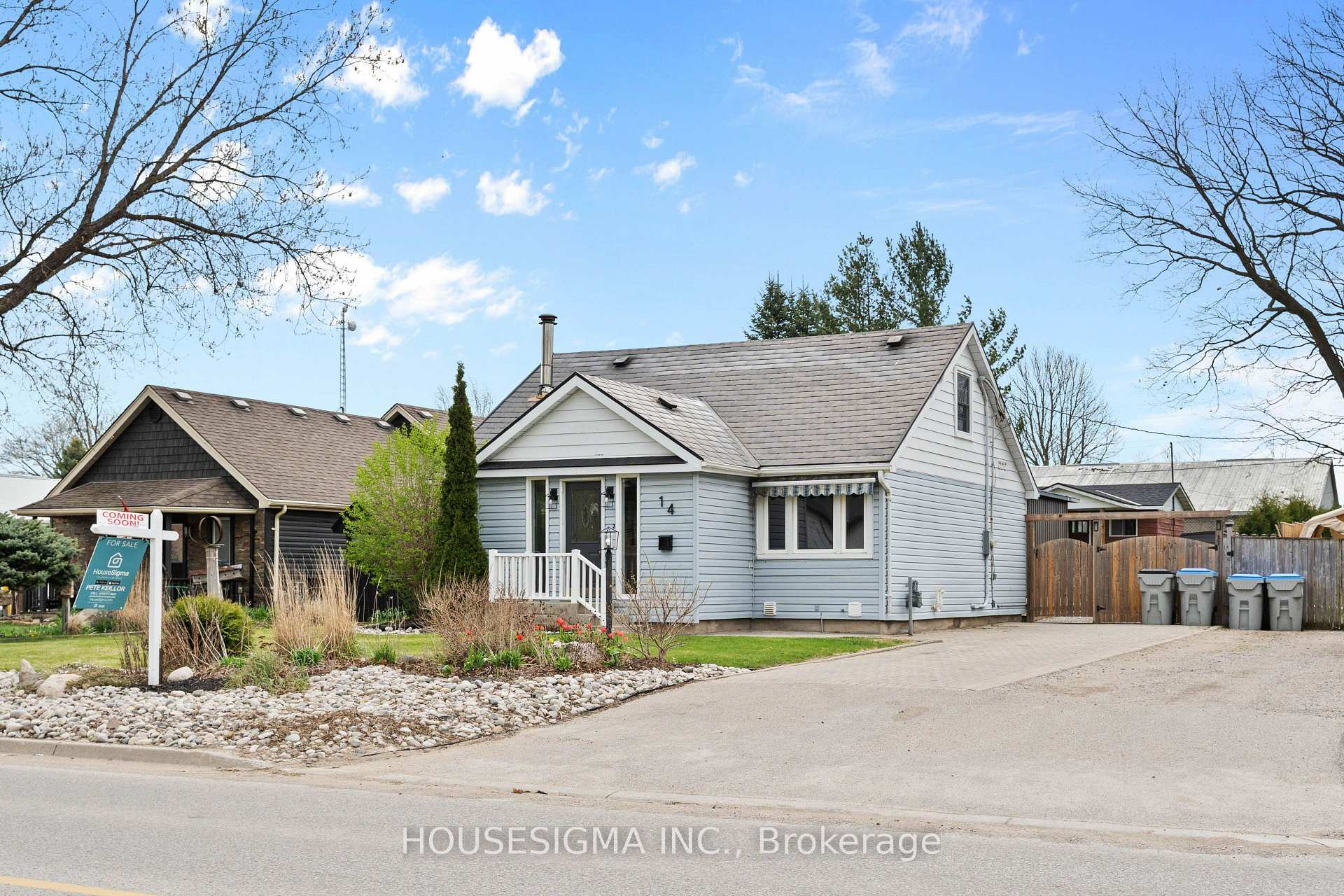 Photo 5 of 14 Carroll Street W, Strathroy-Caradoc, NE — HOMEH