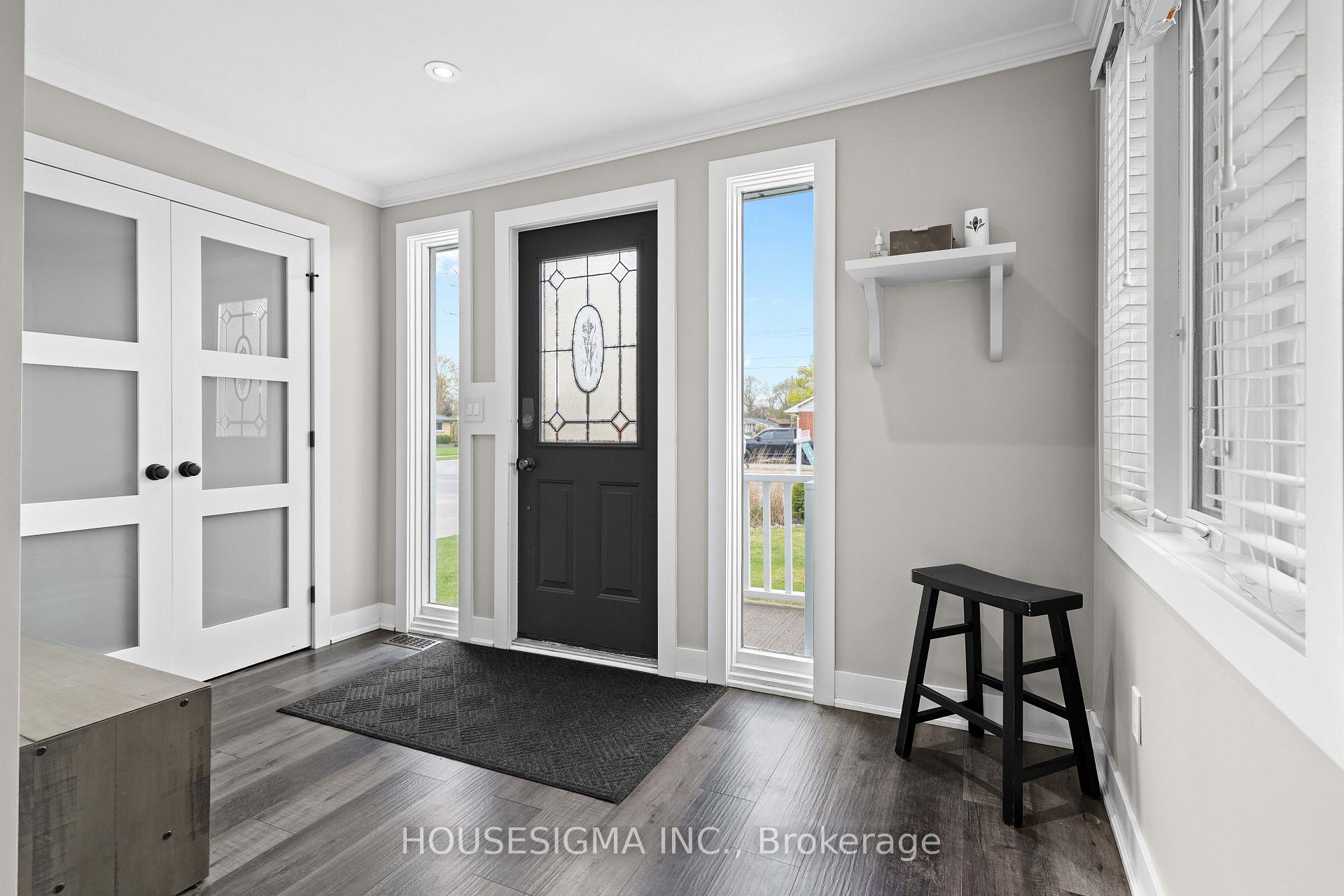 Photo 8 of 14 Carroll Street W, Strathroy-Caradoc, NE — HOMEH
