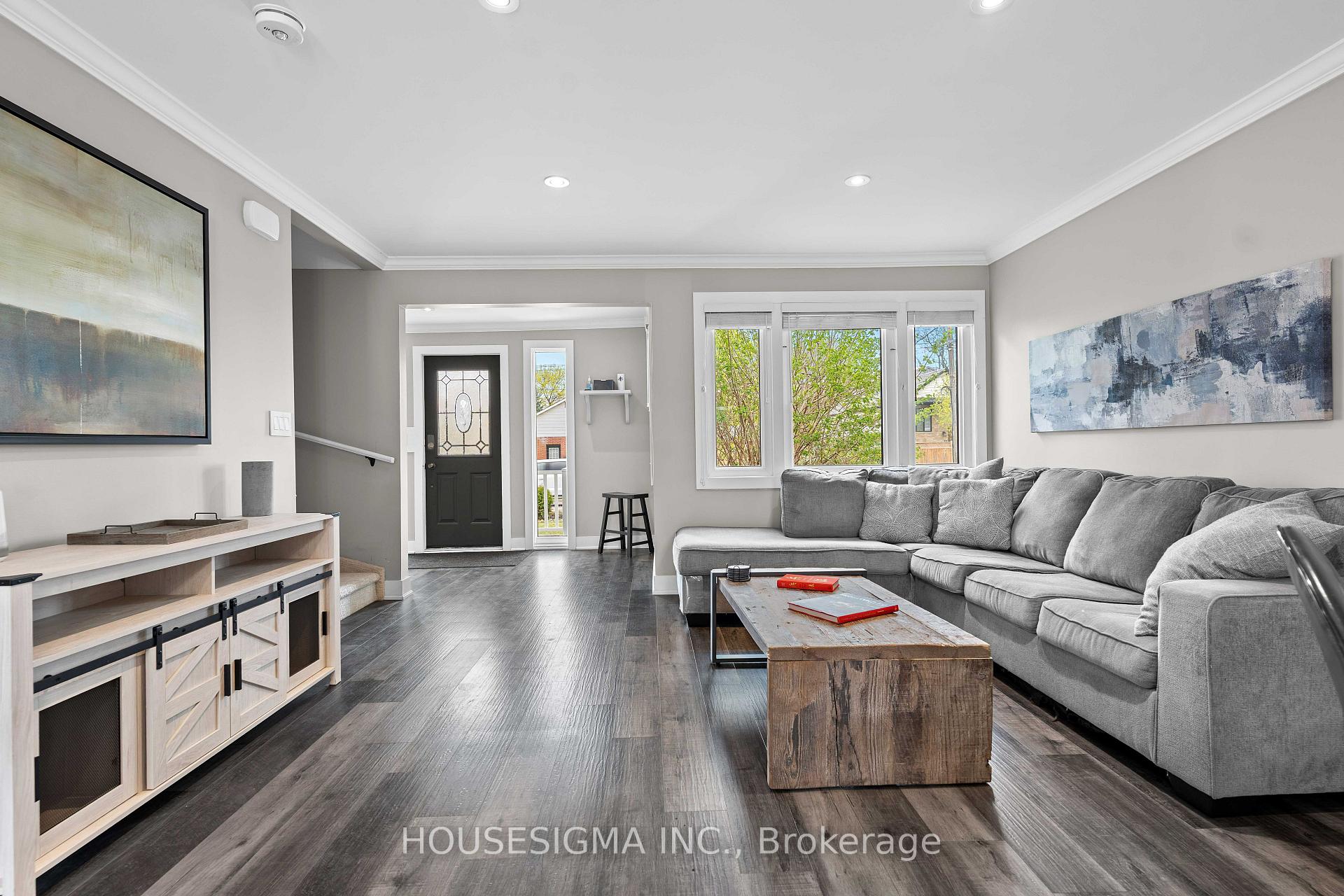 Photo 9 of 14 Carroll Street W, Strathroy-Caradoc, NE — HOMEH