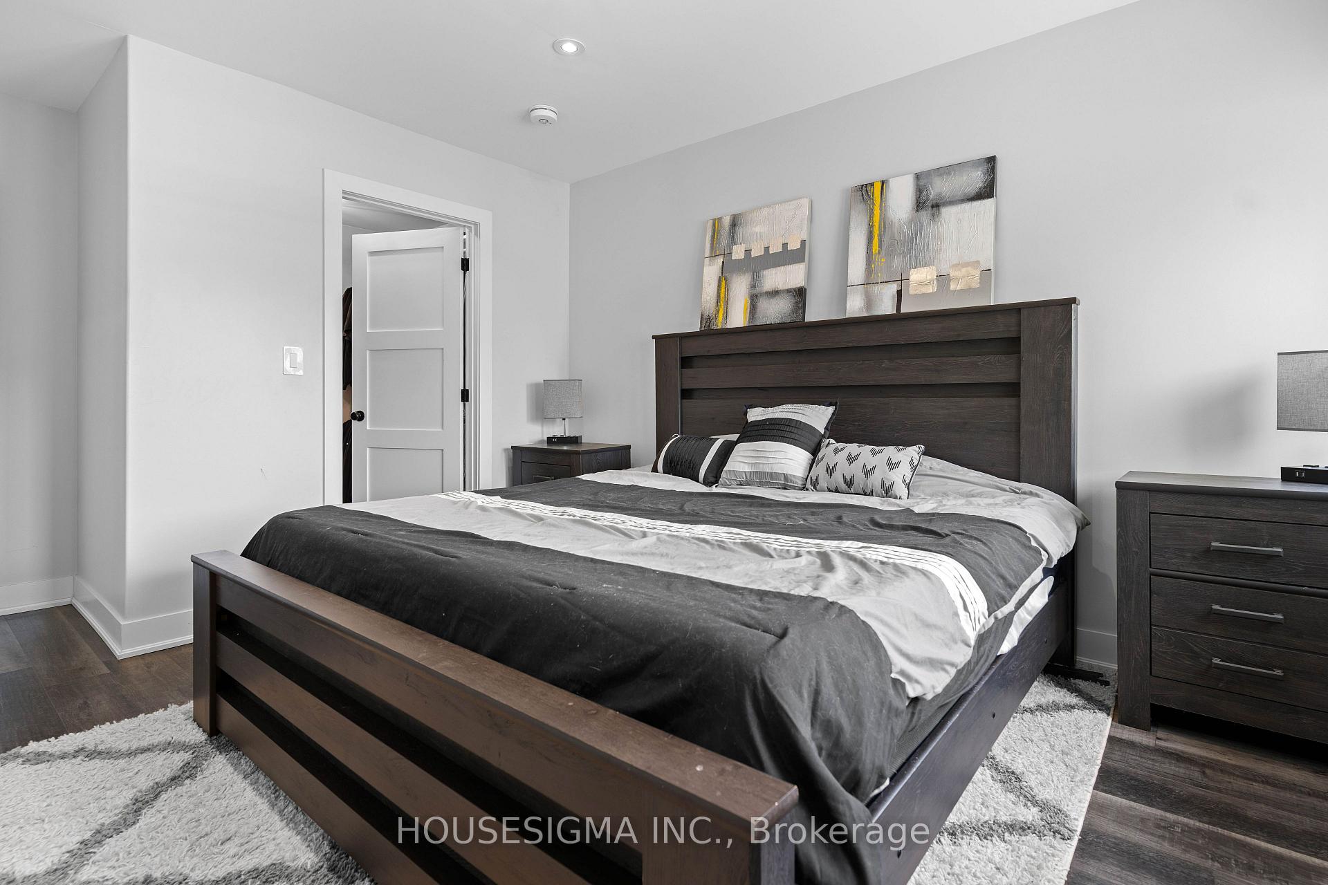Photo 18 of 14 Carroll Street W, Strathroy-Caradoc, NE — HOMEH