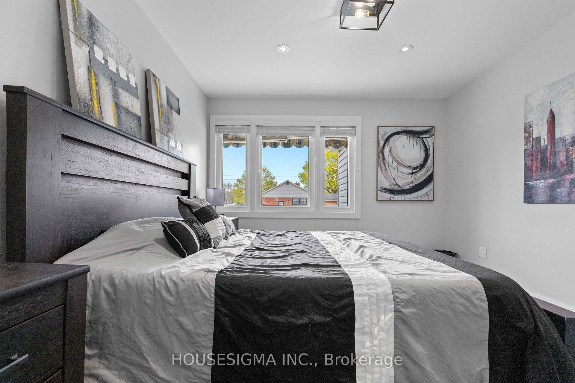 Photo 19 of 14 Carroll Street W, Strathroy-Caradoc, NE — HOMEH
