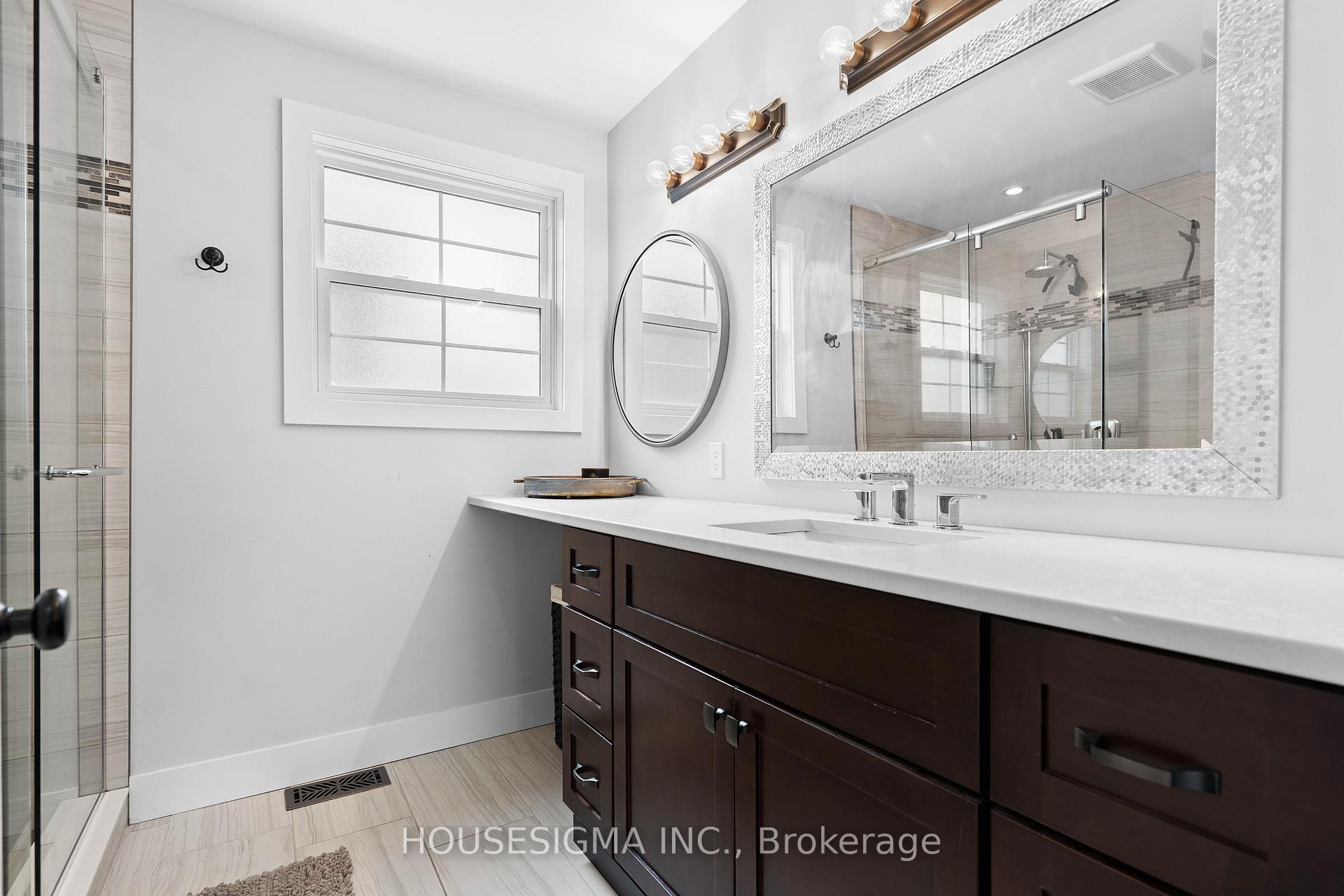 Photo 21 of 14 Carroll Street W, Strathroy-Caradoc, NE — HOMEH
