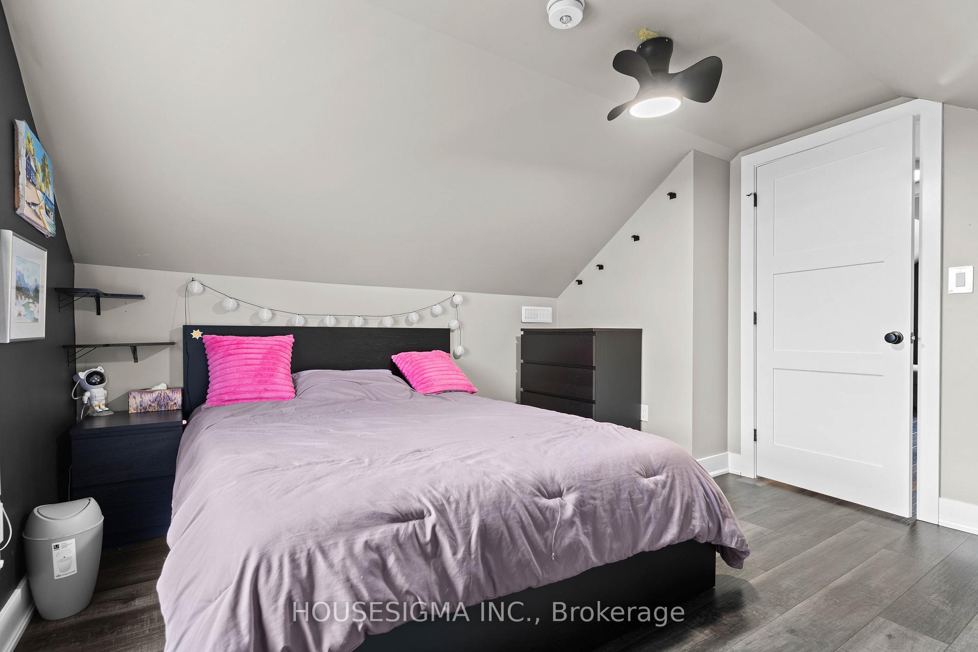 Photo 27 of 14 Carroll Street W, Strathroy-Caradoc, NE — HOMEH