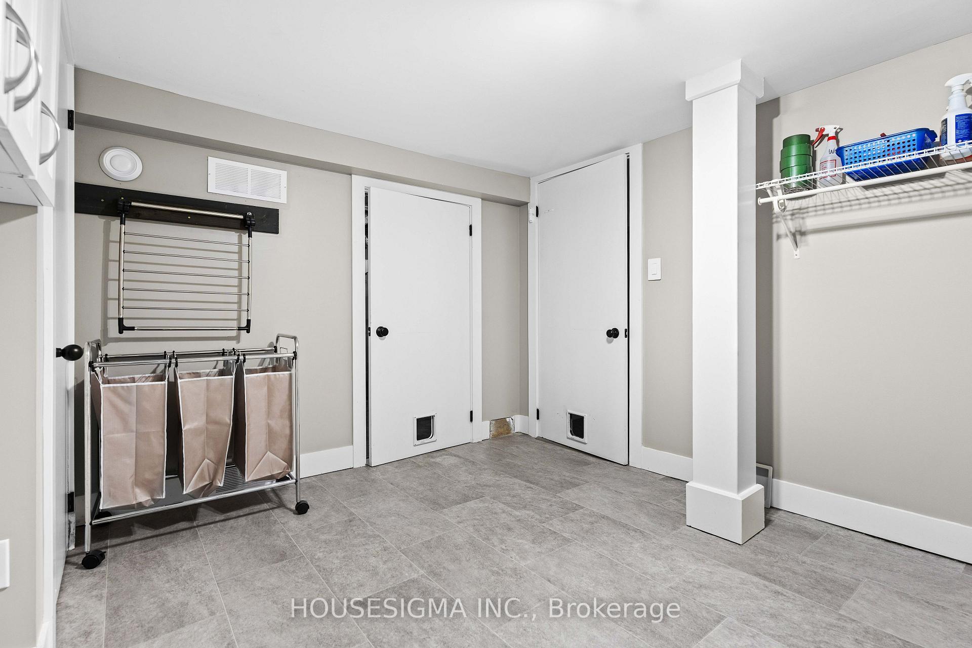 Photo 36 of 14 Carroll Street W, Strathroy-Caradoc, NE — HOMEH