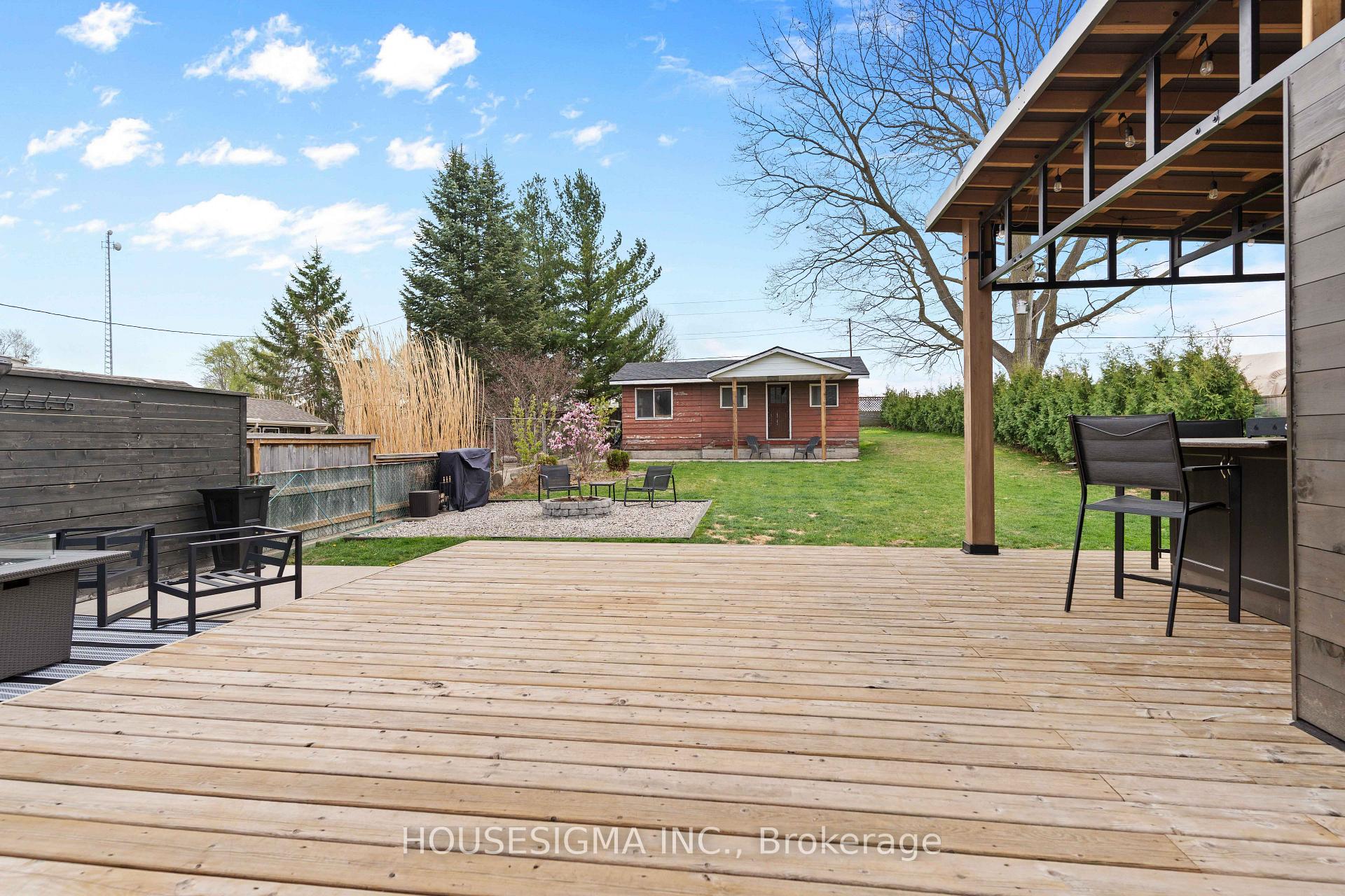 Photo 38 of 14 Carroll Street W, Strathroy-Caradoc, NE — HOMEH