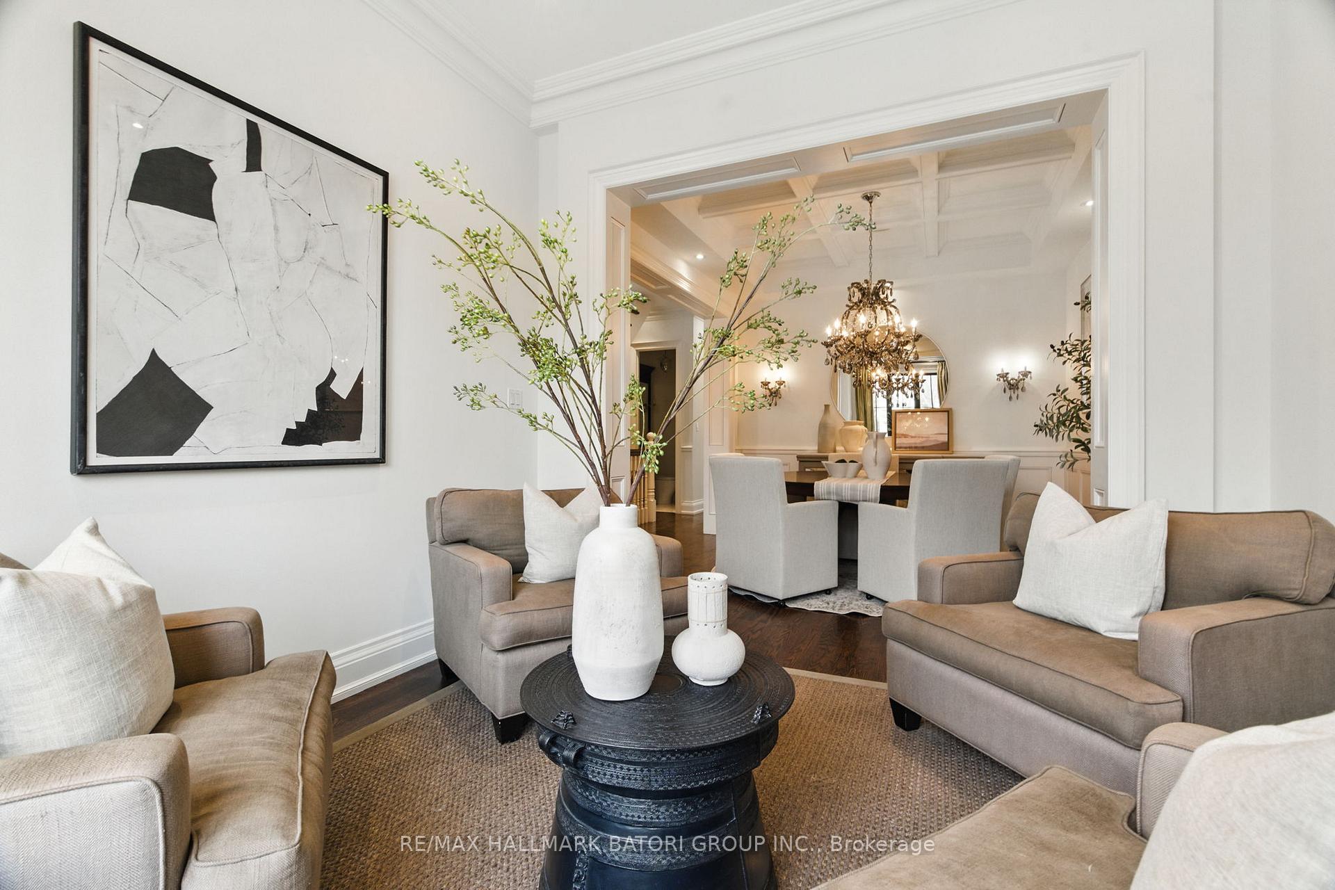 Photo 5 of 62 Castlewood Road, Toronto, Lawrence Park South — HOMEH