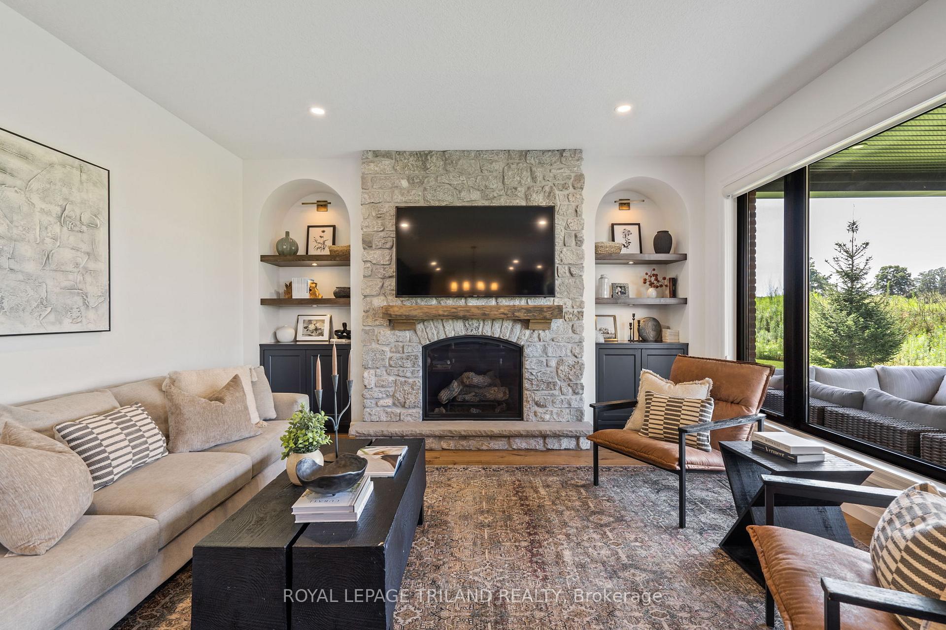 Photo 4 of 57 Greenbrier Ridge, Thames Centre, Rural Thames Centre — HOMEH