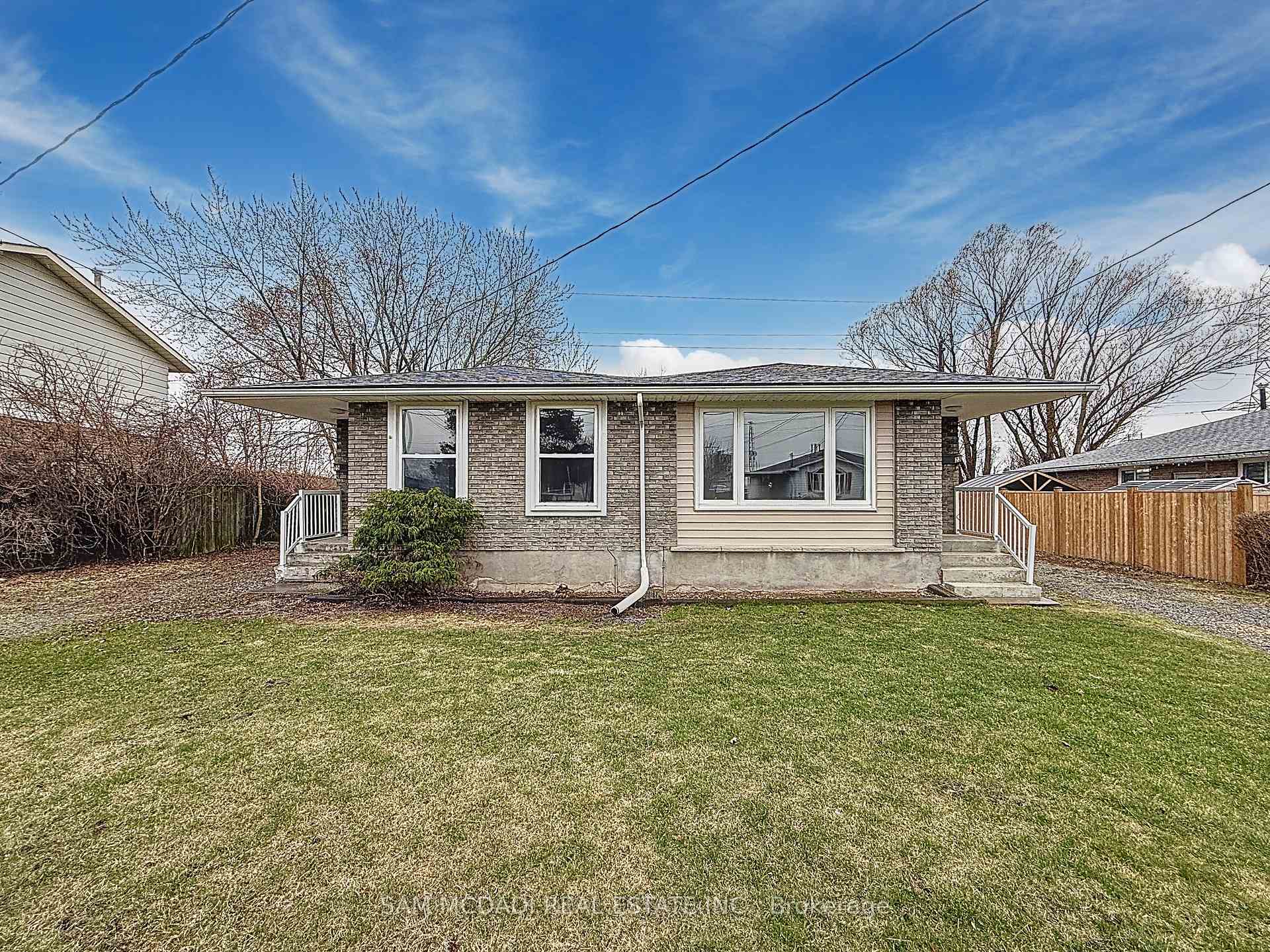 Photo 2 of 25 Deerfield Parkway, Thorold, Allanburg/Thorold South — HOMEH