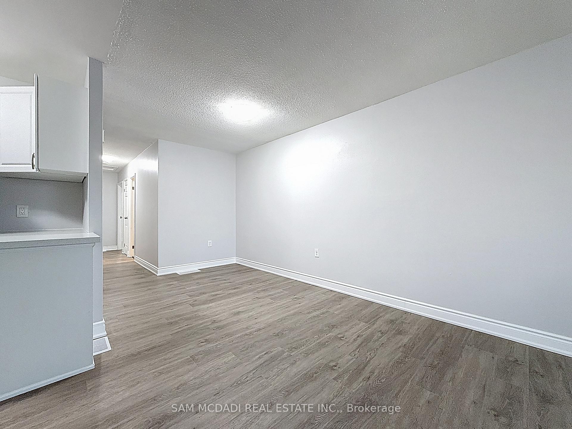 Photo 12 of 25 Deerfield Parkway, Thorold, Allanburg/Thorold South — HOMEH
