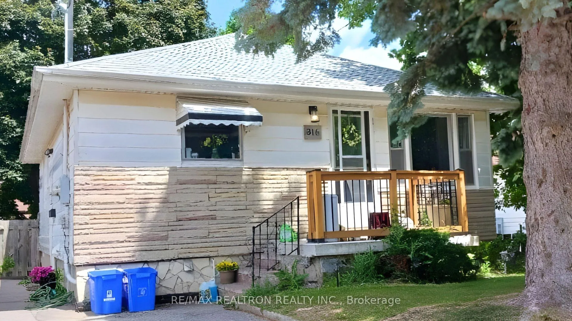 Front of Unit Main, 316 Pacific Avenue
