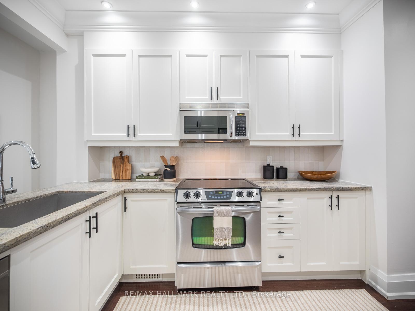 Photo 13 of 623 Pape Avenue, Toronto, Blake-Jones — HOMEH
