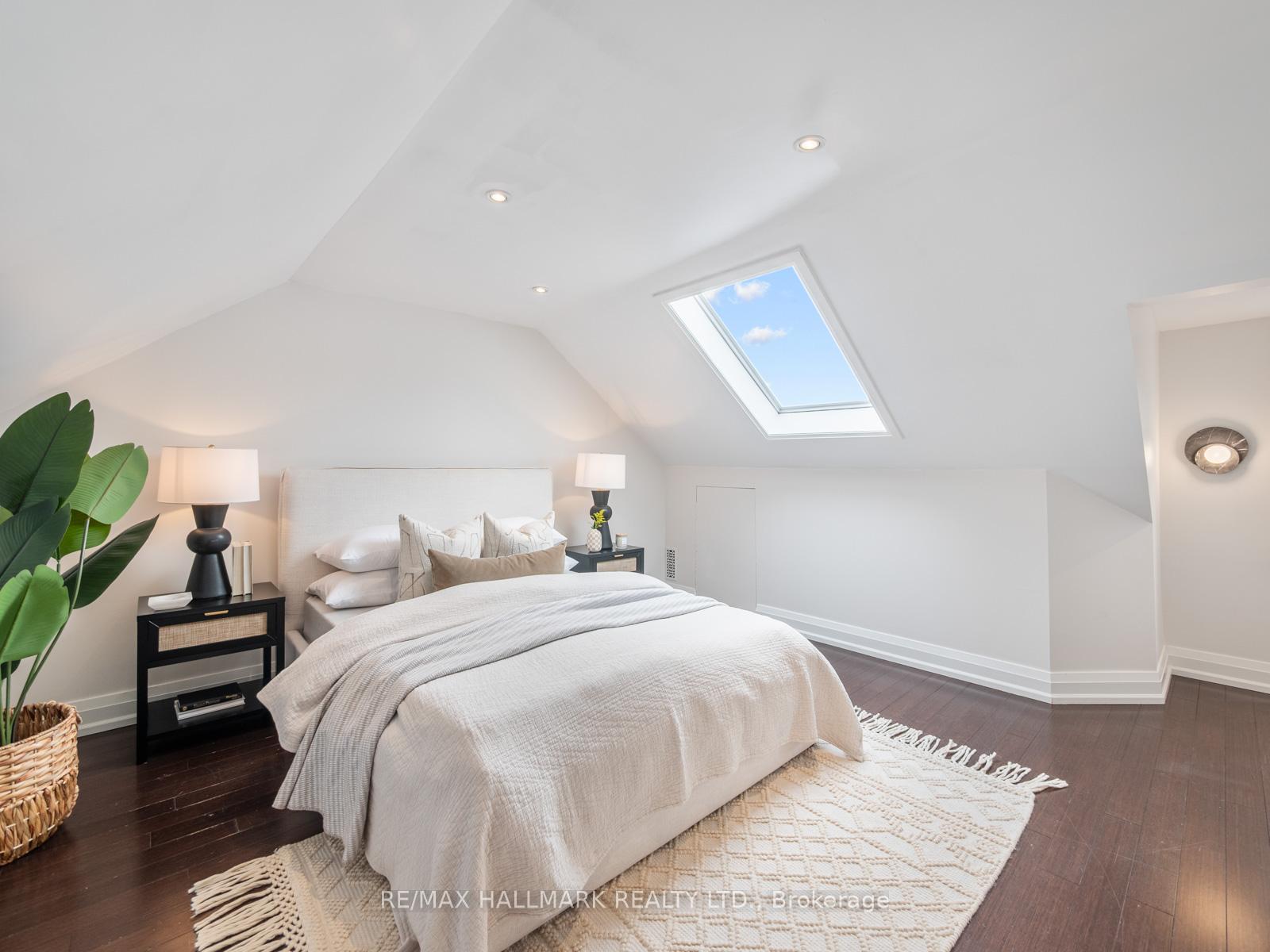 Photo 32 of 623 Pape Avenue, Toronto, Blake-Jones — HOMEH