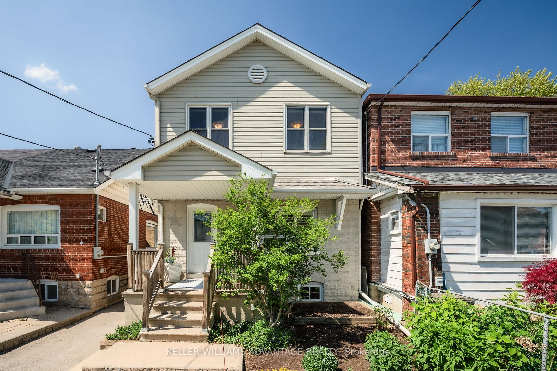 Photo 2 of 182 Sammon Avenue, Toronto, Danforth Village-East York — HOMEH