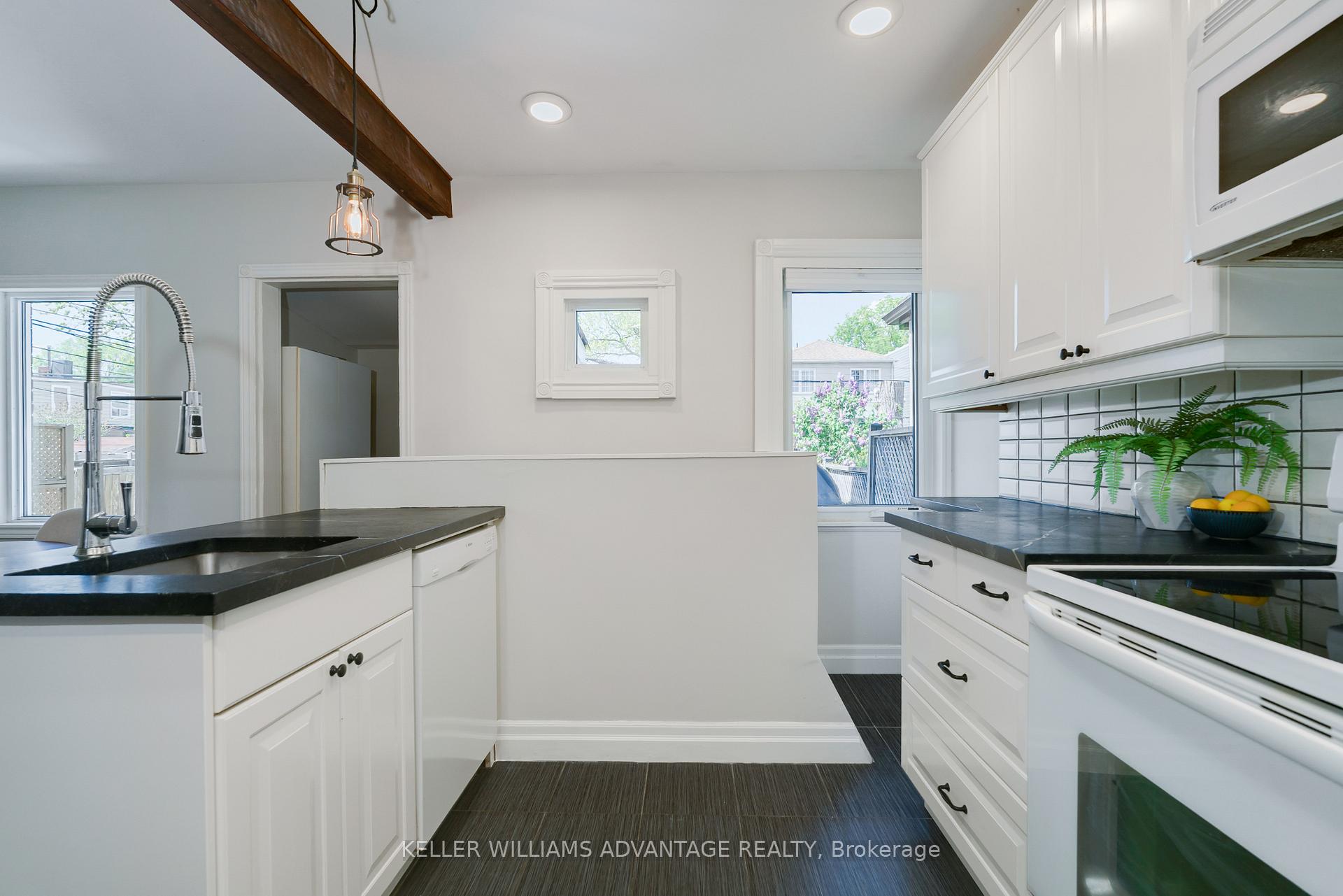 Photo 19 of 182 Sammon Avenue, Toronto, Danforth Village-East York — HOMEH