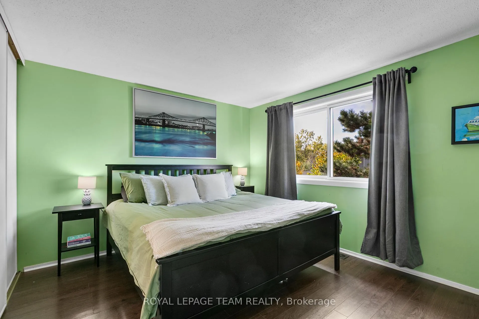 Photo 19 of Unit D, 114 Valley Stream Drive, Ottawa, Leslie Park — HOMEH