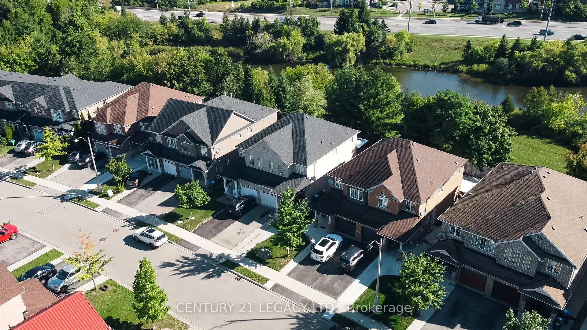 Photo 2 of 25 Revelstoke Place, Brampton, Sandringham-Wellington — HOMEH