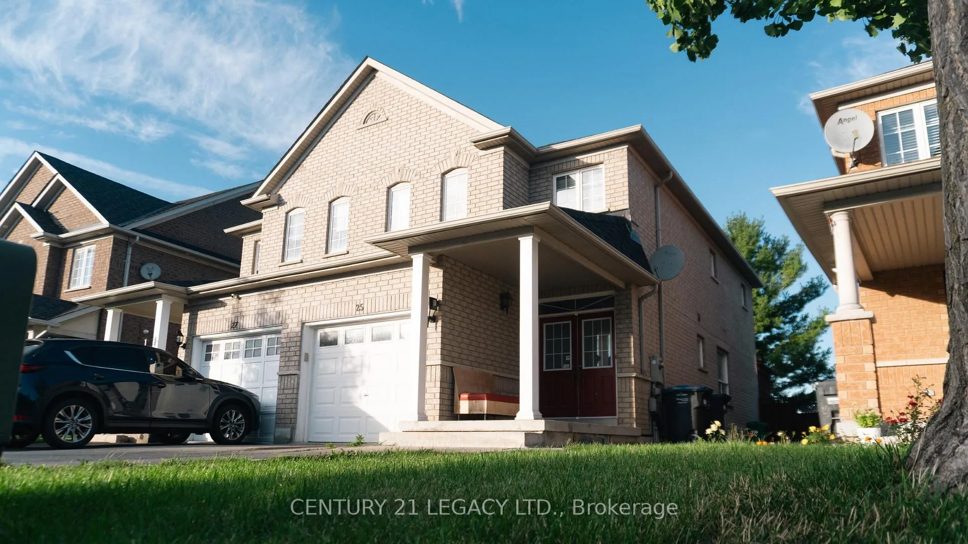 Photo 7 of 25 Revelstoke Place, Brampton, Sandringham-Wellington — HOMEH