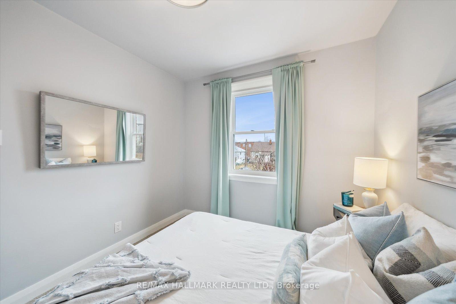 Photo 24 of 17 Marsh Road, Scarborough, Clairlea-Birchmount — HOMEH