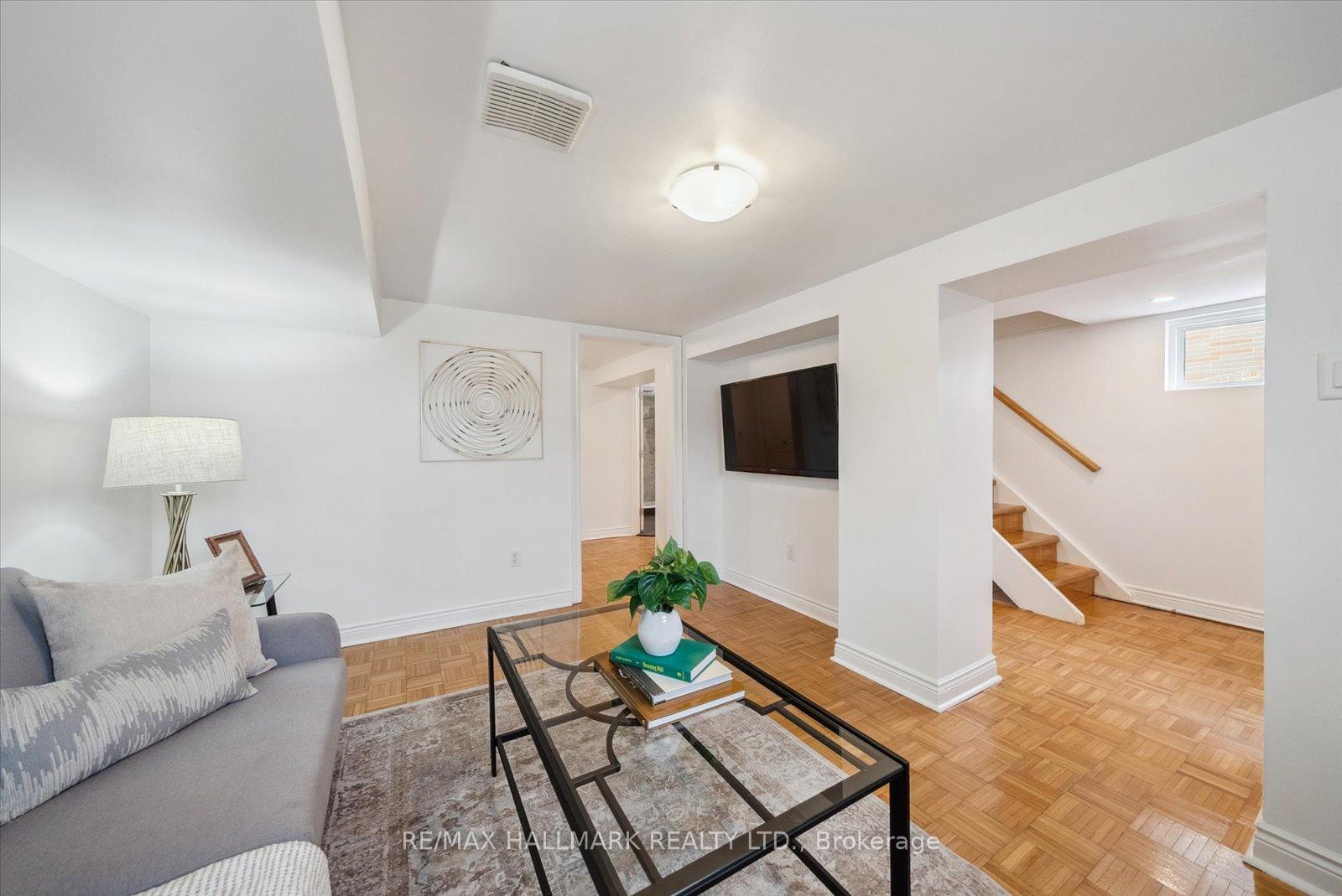 Photo 27 of 17 Marsh Road, Scarborough, Clairlea-Birchmount — HOMEH
