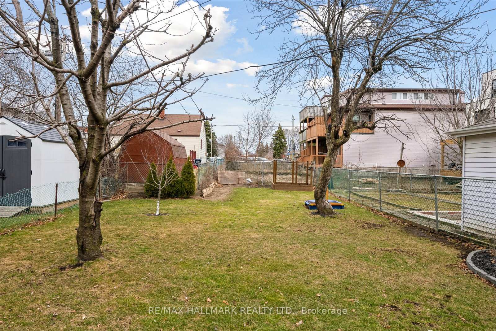 Photo 35 of 17 Marsh Road, Scarborough, Clairlea-Birchmount — HOMEH