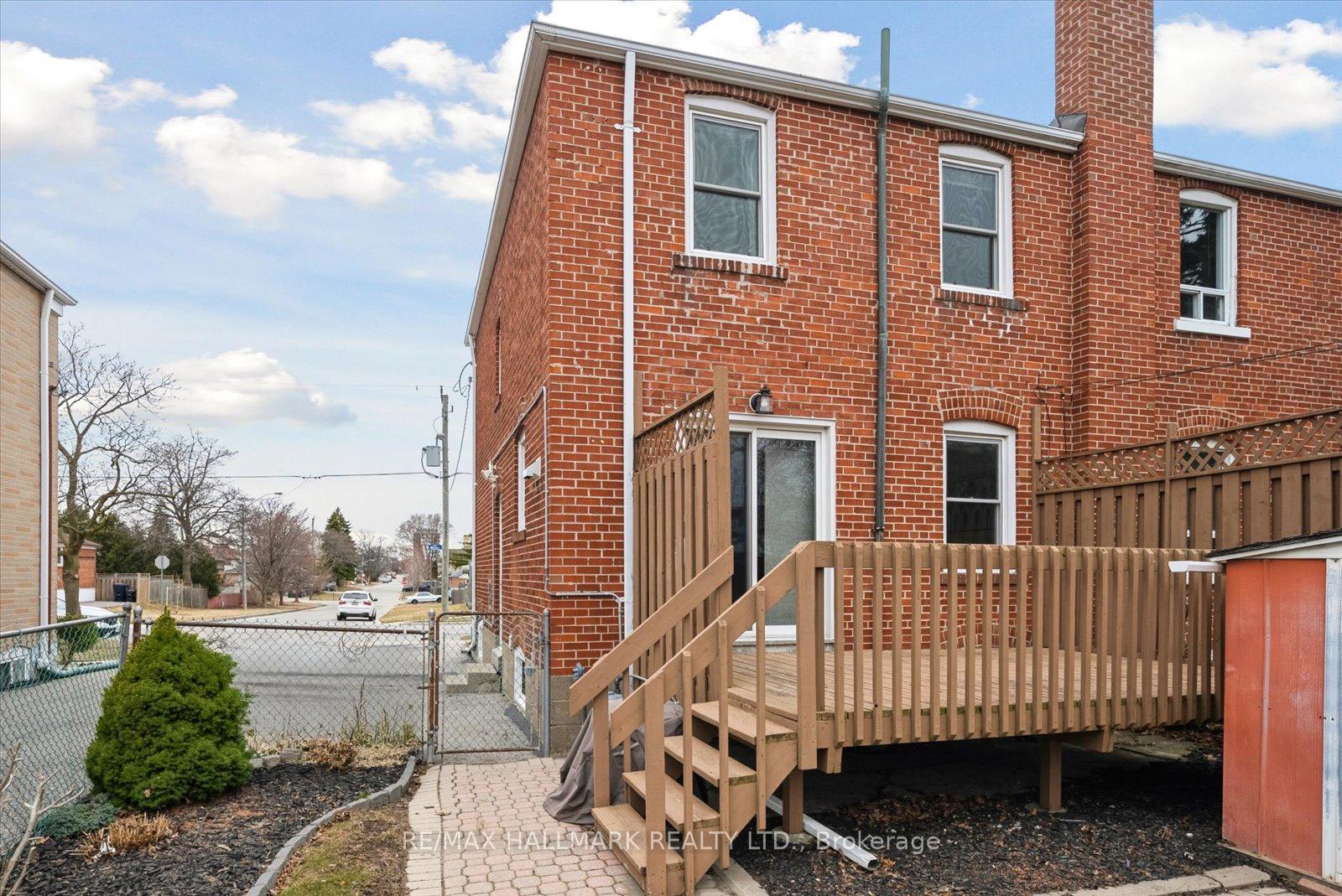 Photo 40 of 17 Marsh Road, Scarborough, Clairlea-Birchmount — HOMEH