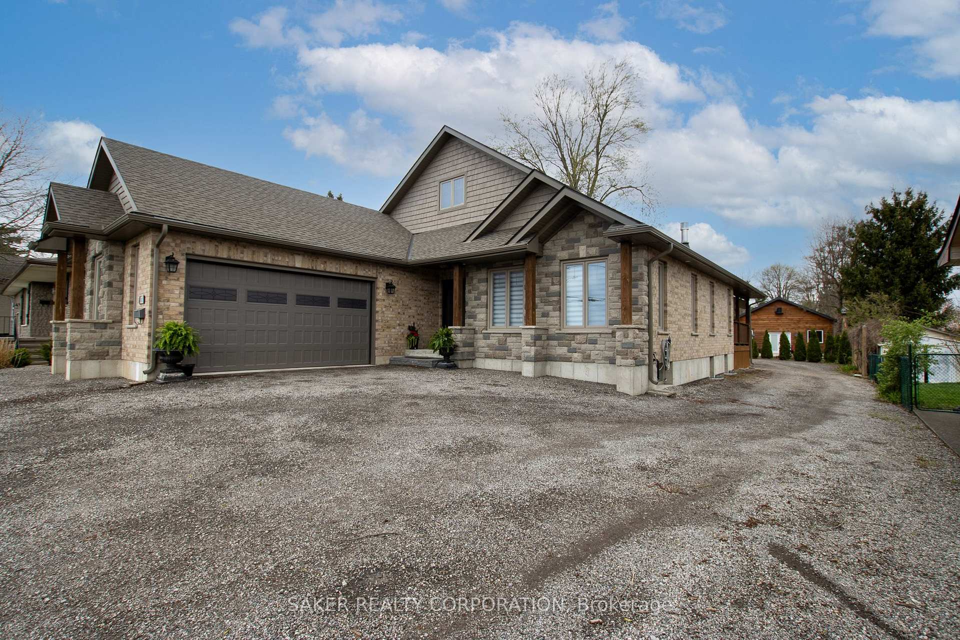 Photo 10 of 411 Albert Street, Strathroy-Caradoc, NW — HOMEH