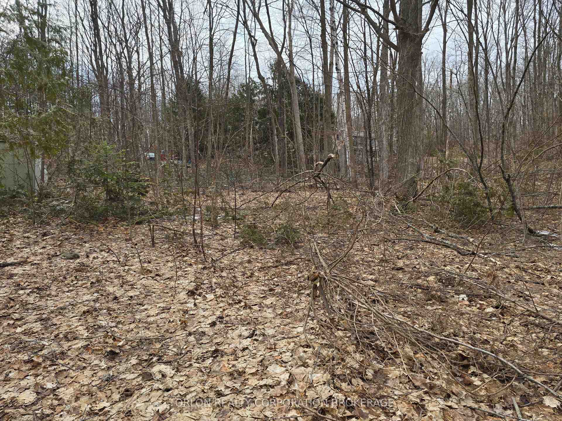 Photo 4 of 422 Young Avenue, Tay, Port McNicoll — HOMEH