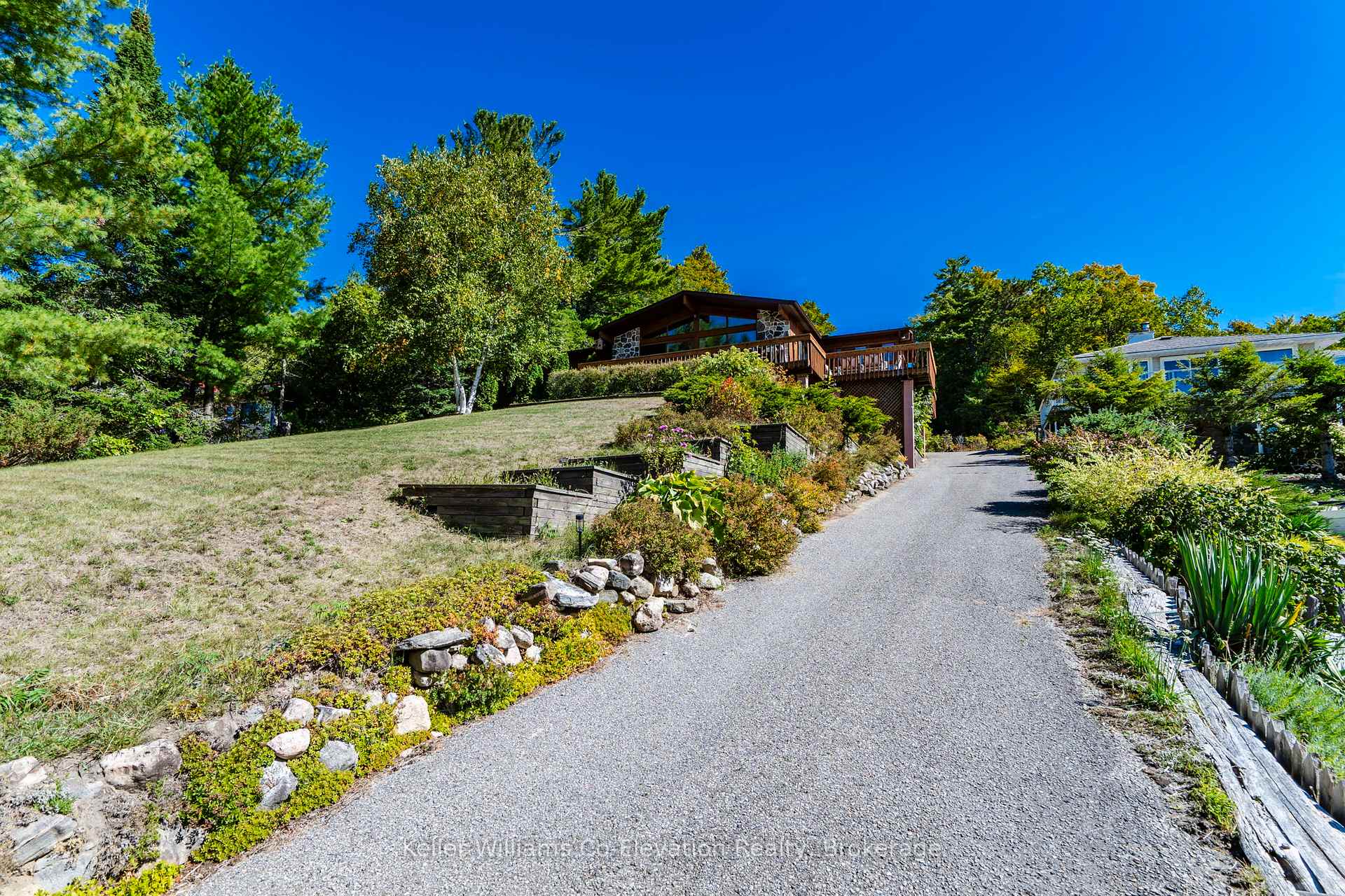 Photo 3 of 43 Wendake Road, Tiny, Rural Tiny — HOMEH