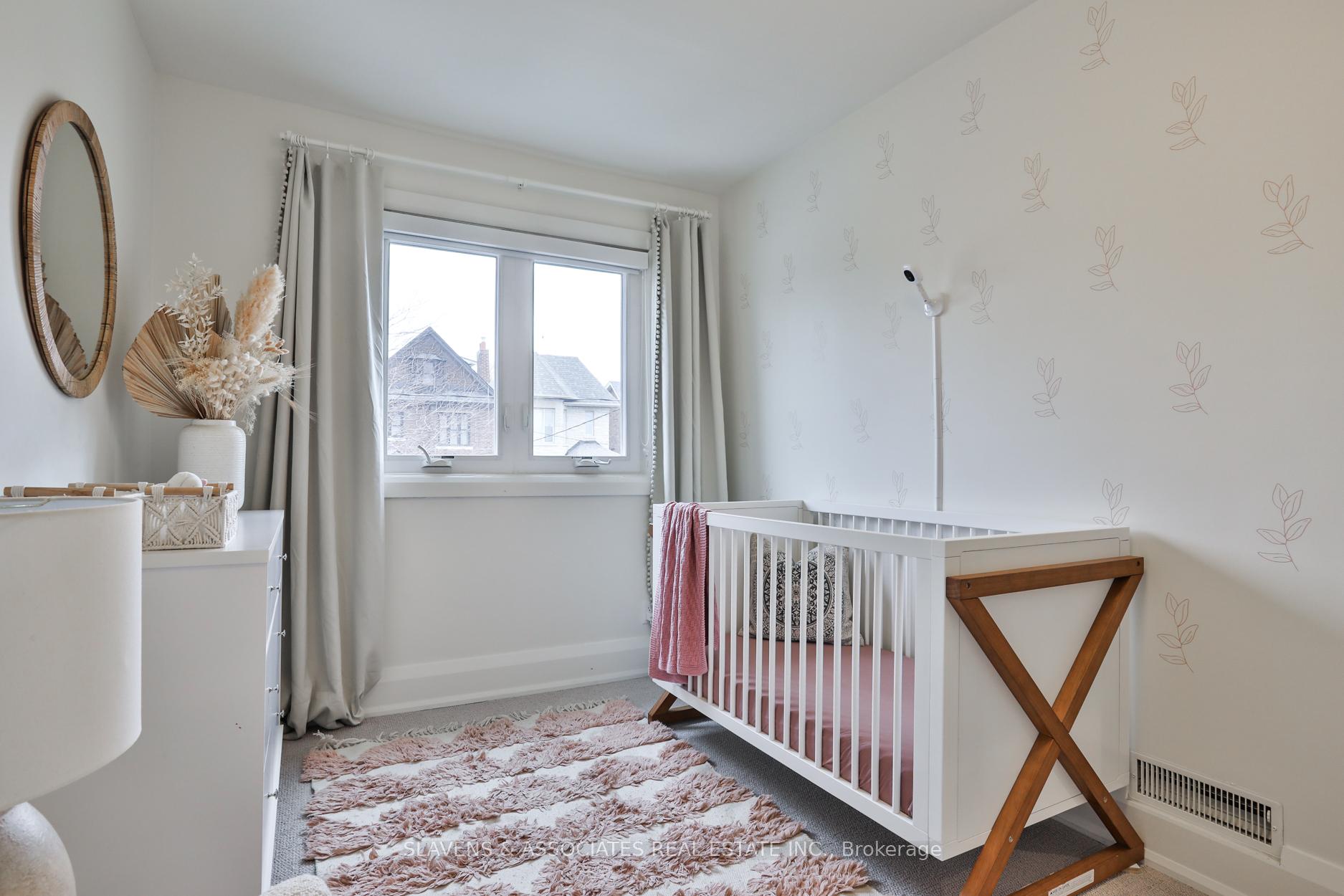 Photo 18 of 276 Glenholme Avenue, Toronto, Oakwood Village — HOMEH