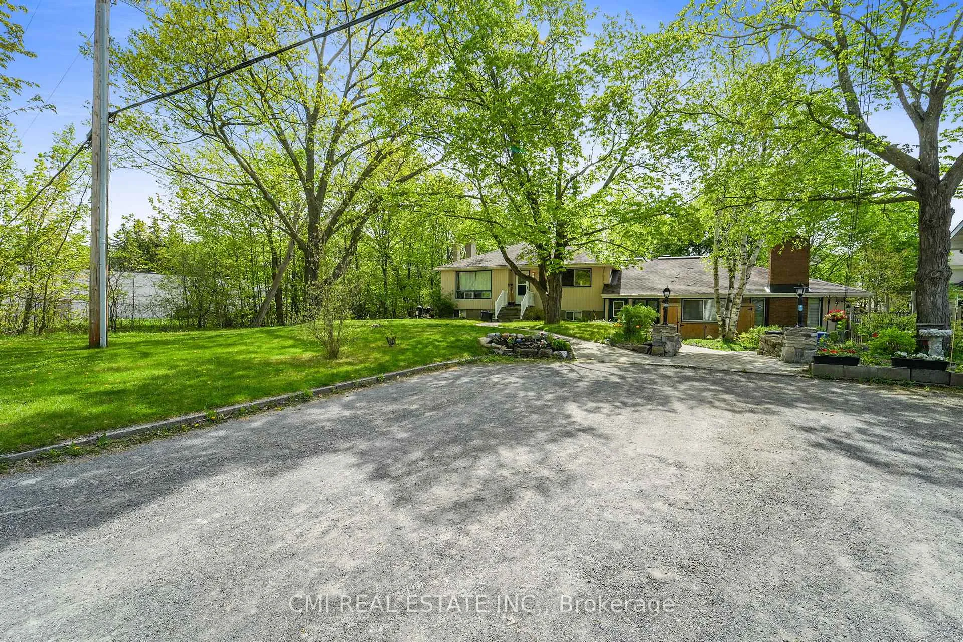 Photo 2 of 1226 Old Carp Road, Ottawa, Kanata - Morgan's Grant/South March — HOMEH