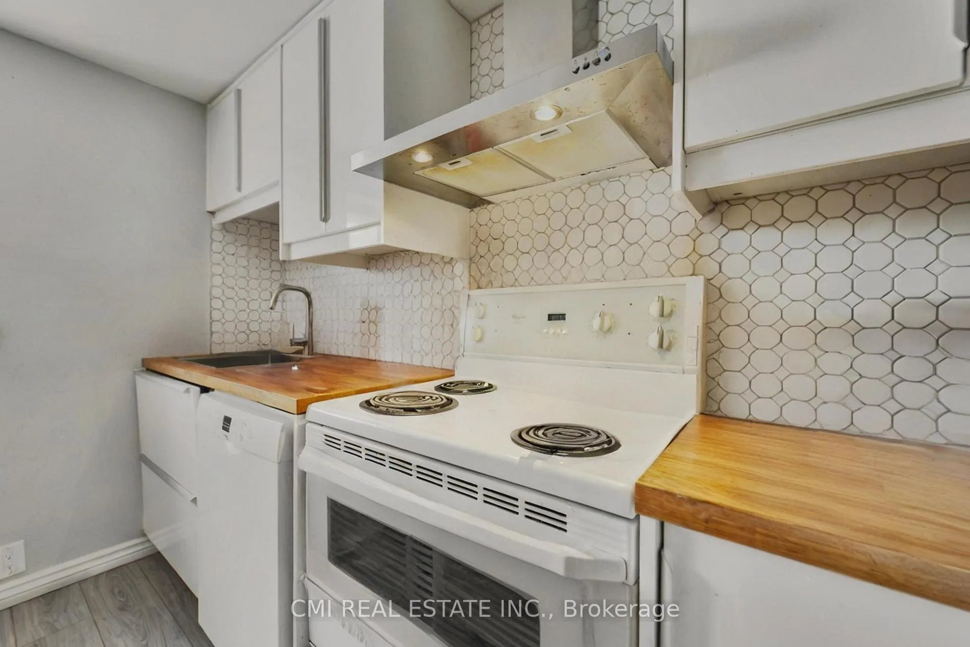 Photo 11 of 1226 Old Carp Road, Ottawa, Kanata - Morgan's Grant/South March — HOMEH