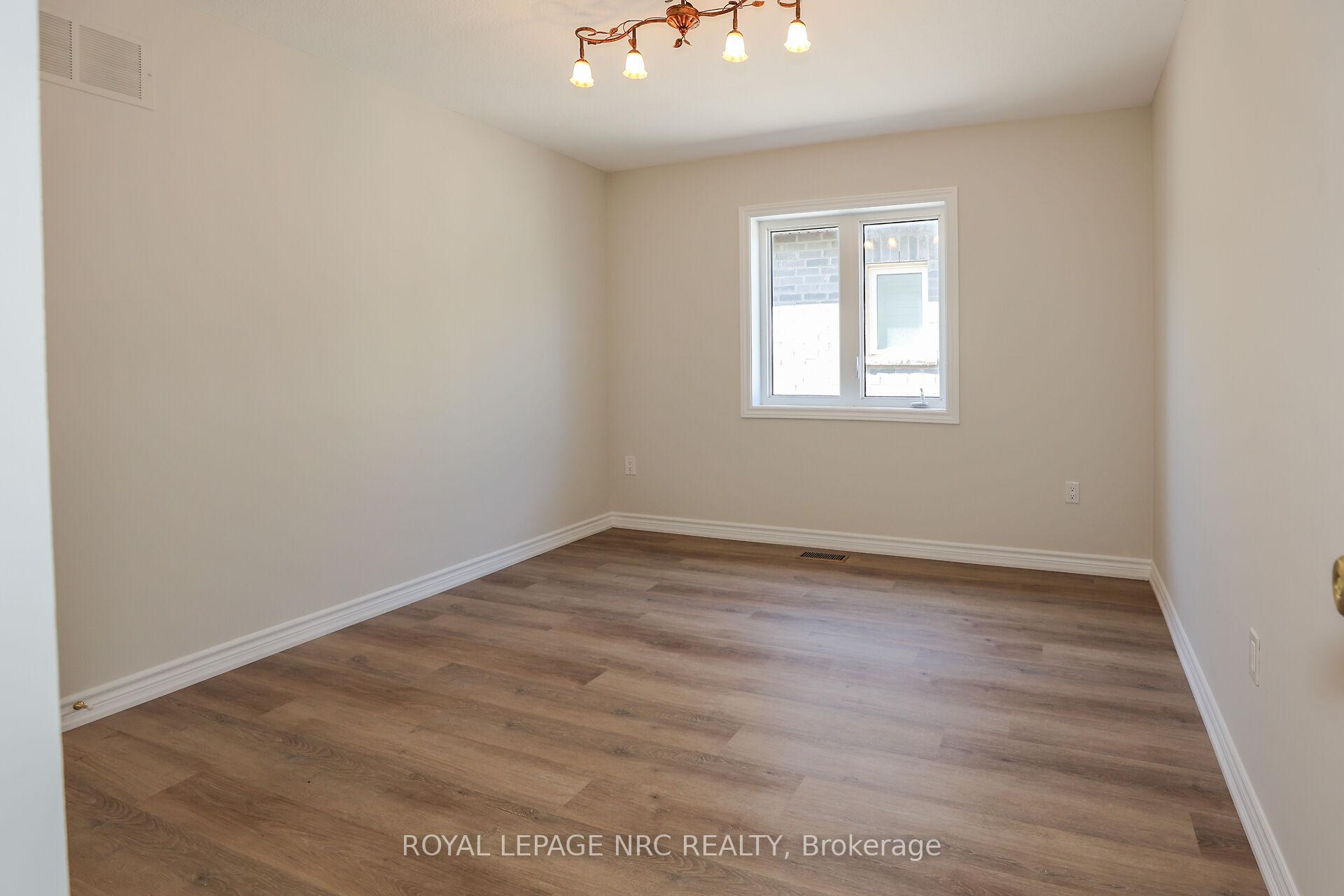 Photo 20 of 27 Beatty Avenue, Thorold, Hurricane/Merrittville — HOMEH