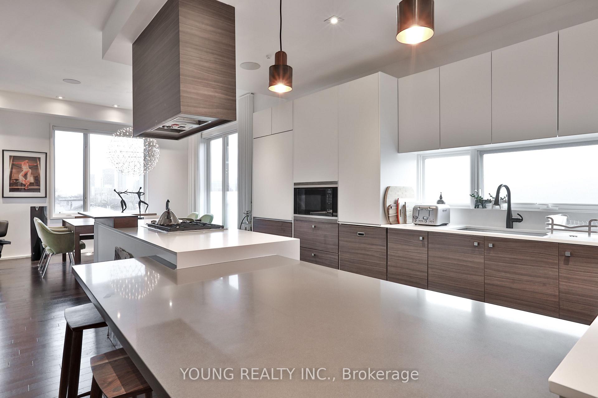 Photo 7 of Unit A, 222 Manning Avenue, Toronto, Trinity-Bellwoods — HOMEH