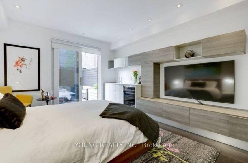 Photo 19 of Unit A, 222 Manning Avenue, Toronto, Trinity-Bellwoods — HOMEH