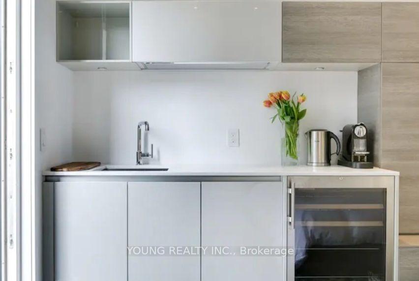 Photo 20 of Unit A, 222 Manning Avenue, Toronto, Trinity-Bellwoods — HOMEH
