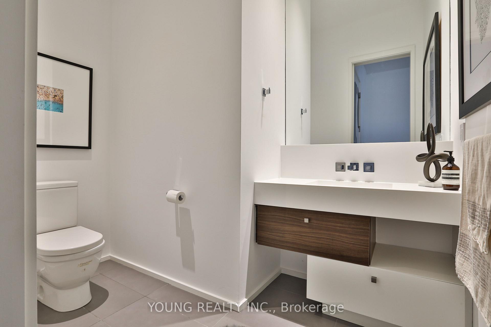 Photo 23 of Unit A, 222 Manning Avenue, Toronto, Trinity-Bellwoods — HOMEH