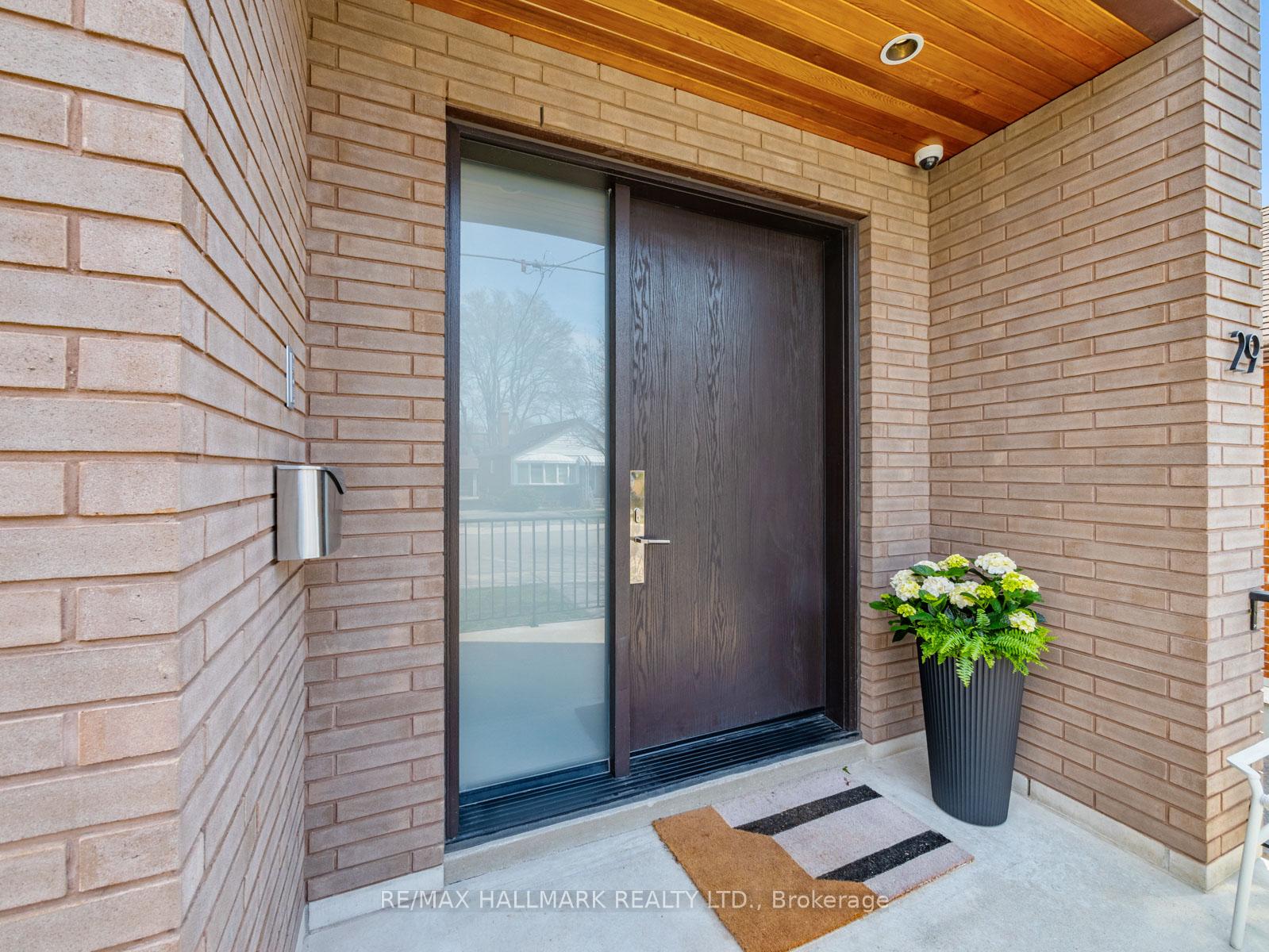 Photo 2 of 29 Treadway Boulevard, Toronto, East York — HOMEH